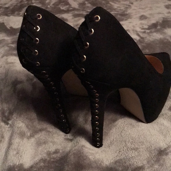 SEXY STUNNA heels 😻💋 Black corset lace up heel - Picture 2 of 4